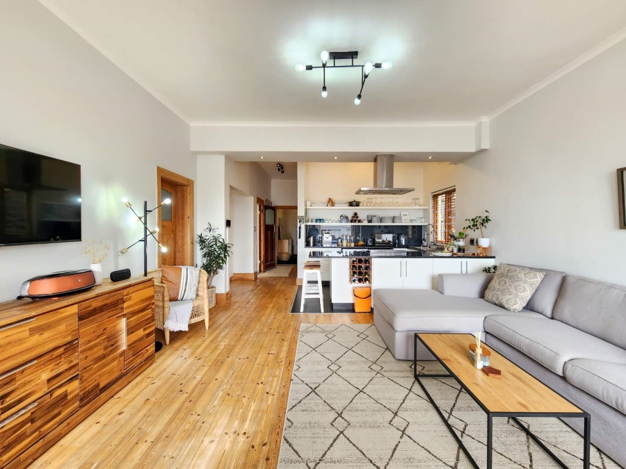 2 Bedroom Property for Sale in Sea Point Western Cape